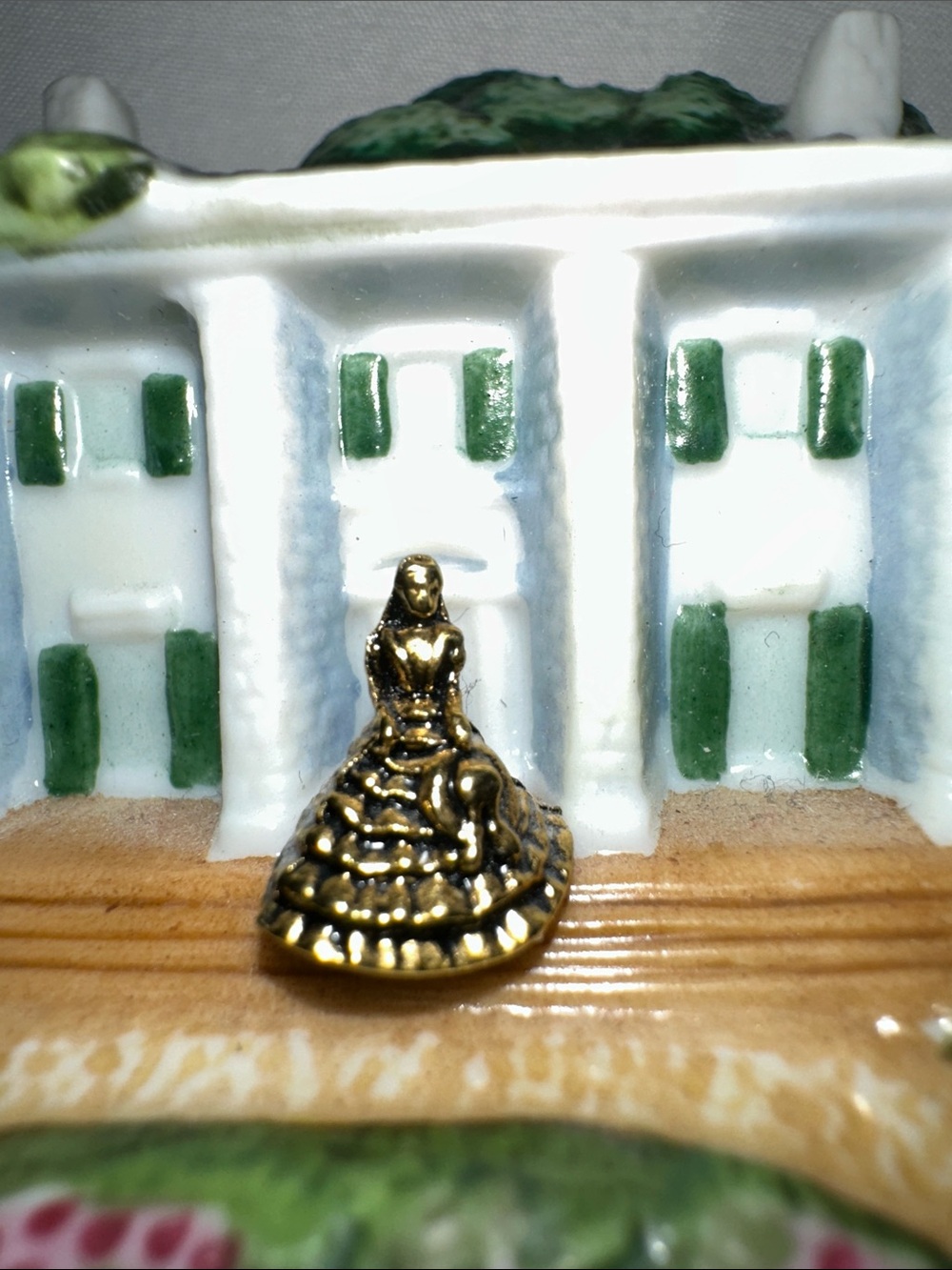 Gone with the Wind Trinket Box - “The Romance of Tara” Franklin Mint 1999 - Picture 11 of 12
